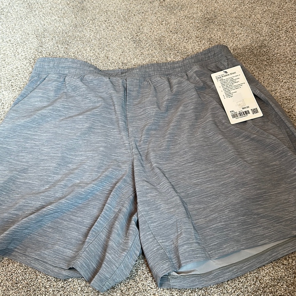 Lululemon men’s Pace Breaker 7” inseam gray shorts Size XXL